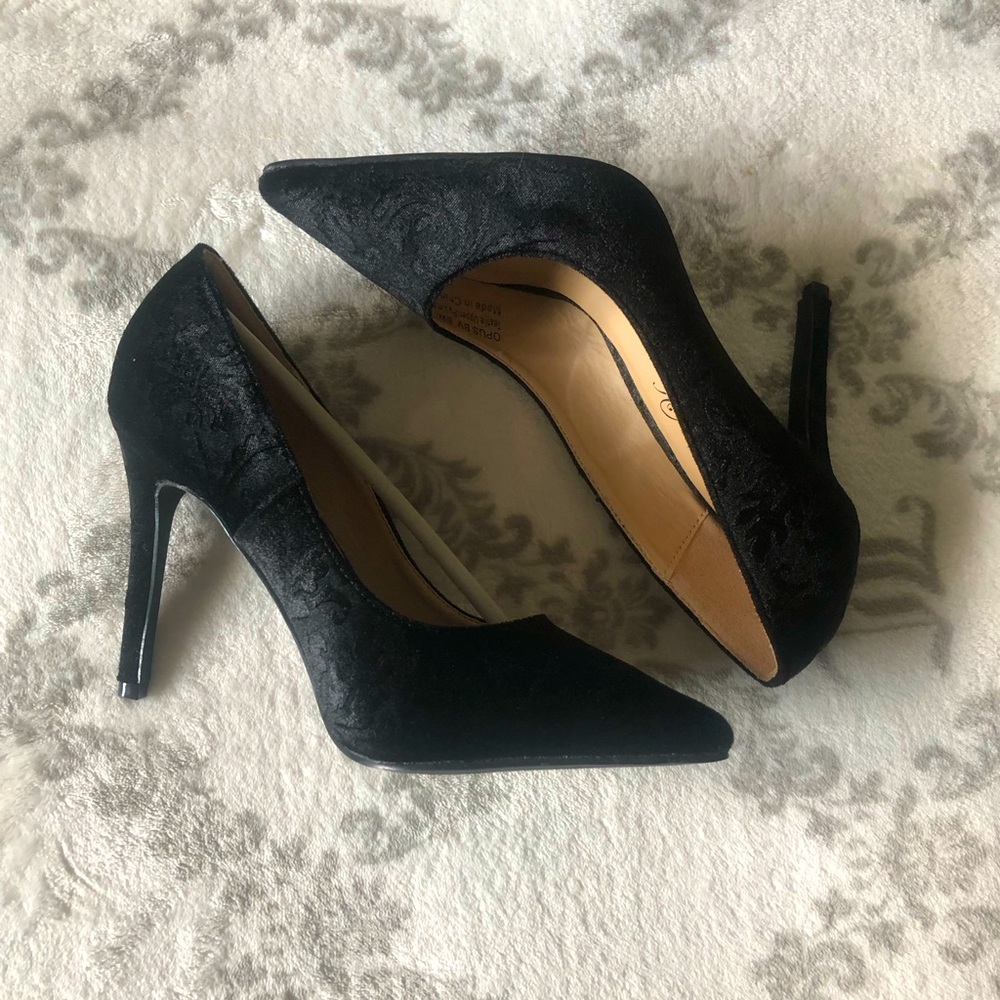 NWT penny loves kenny heels